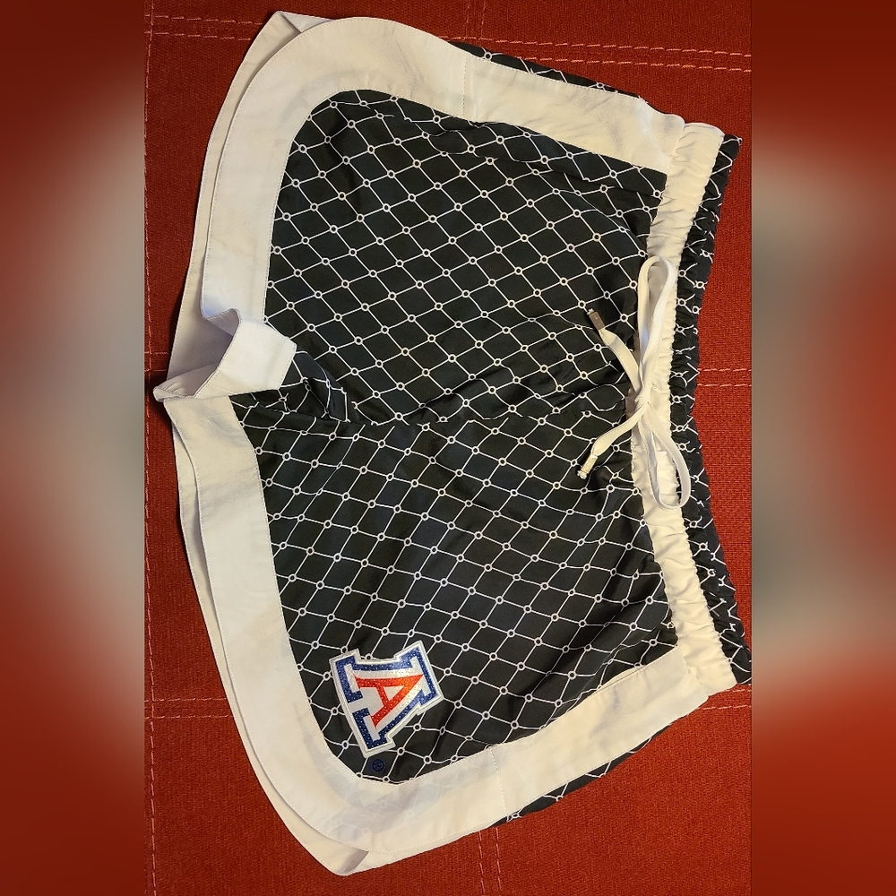 UofA Gameday logo shorts